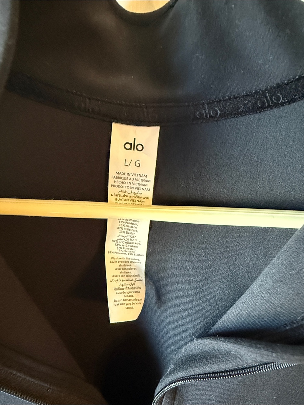 ALO Yoga Black Half-Zip Turtleneck Pullover large - Picture 2 of 3